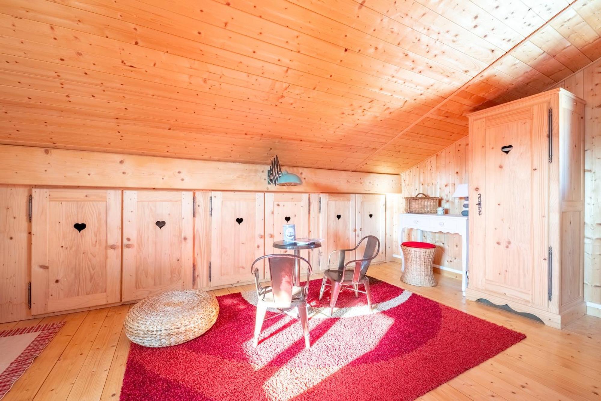 Chalet L'Embellie - Chalet Avec Piscine Partagee Saint-Laurent-en-Grandvaux المظهر الخارجي الصورة